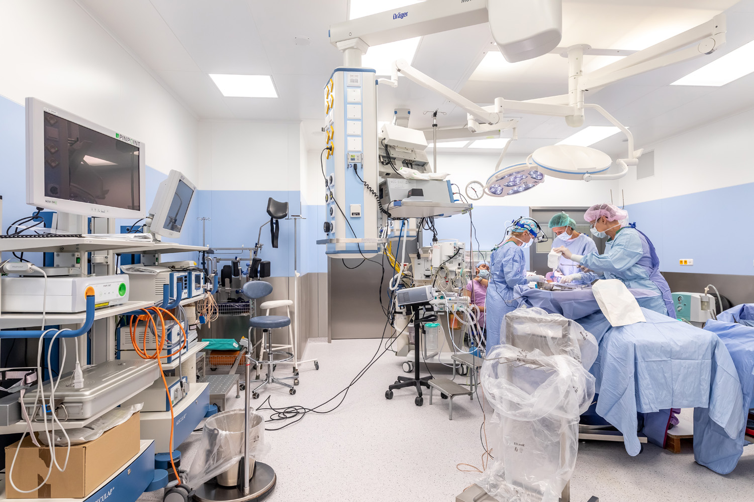 Technologická obnova operačních sálů ve FN Brno pro chirurgii 