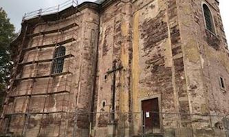 Vzácný kostel Všech svatých v Heřmánkovicích se po opravě otevře veřejnosti